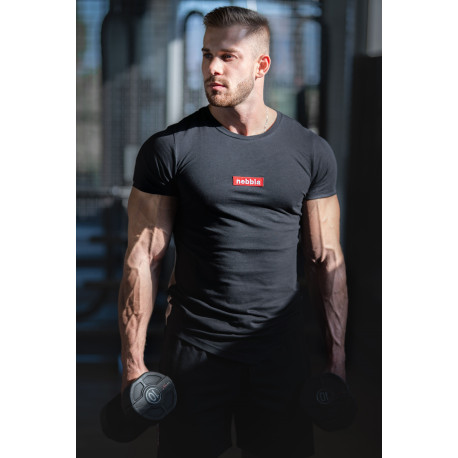 NEBBIA : ФУТБОЛКА RED LABEL V-TYPICAL T-SHIRT 142 BLACK