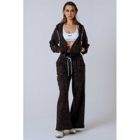 NEBBIA : ШТАНИ Oversized Sweatpants POWER 896 " Dark Brown Camo"